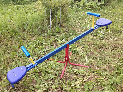 Качели-балансир